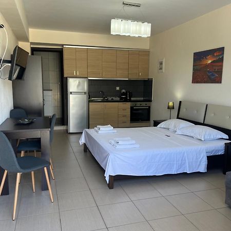 Bivas Apartments Liménas Eksteriør bilde