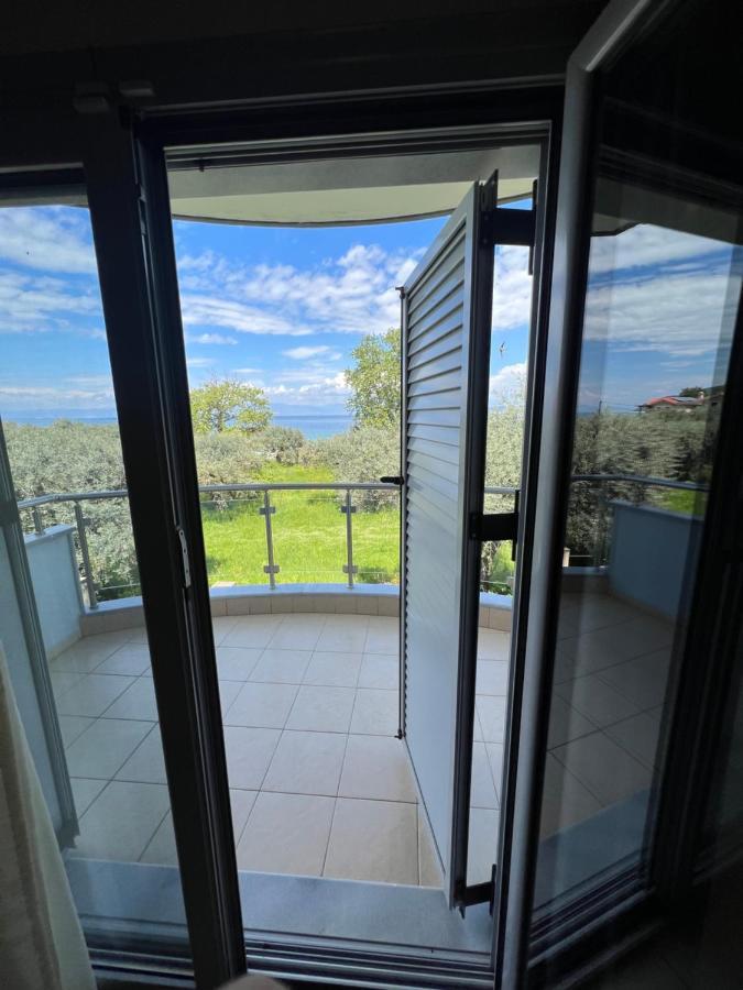 Bivas Apartments Liménas Eksteriør bilde