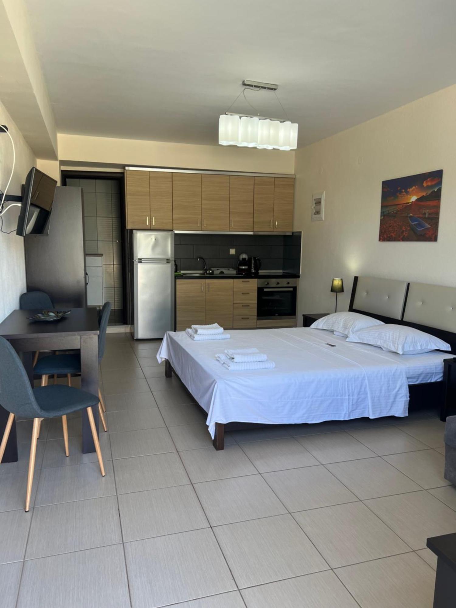 Bivas Apartments Liménas Eksteriør bilde