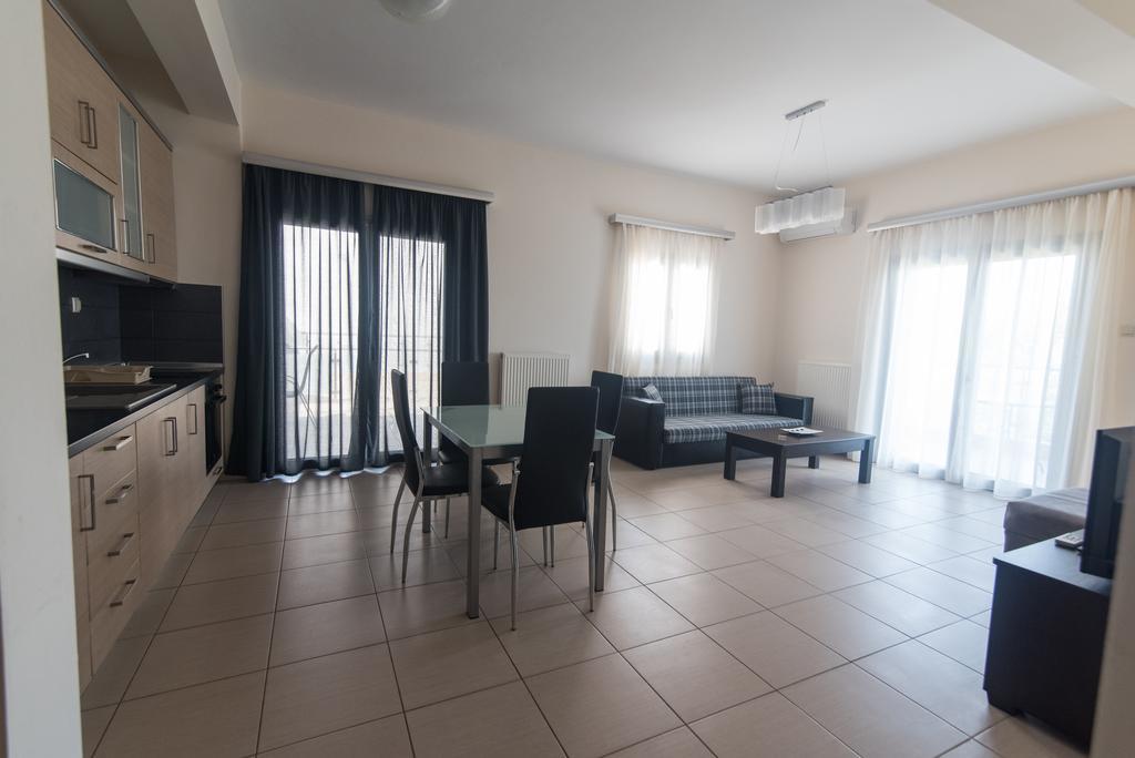 Bivas Apartments Liménas Eksteriør bilde