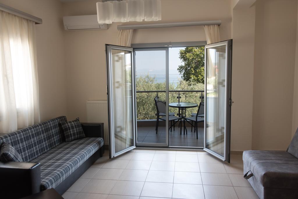 Bivas Apartments Liménas Eksteriør bilde